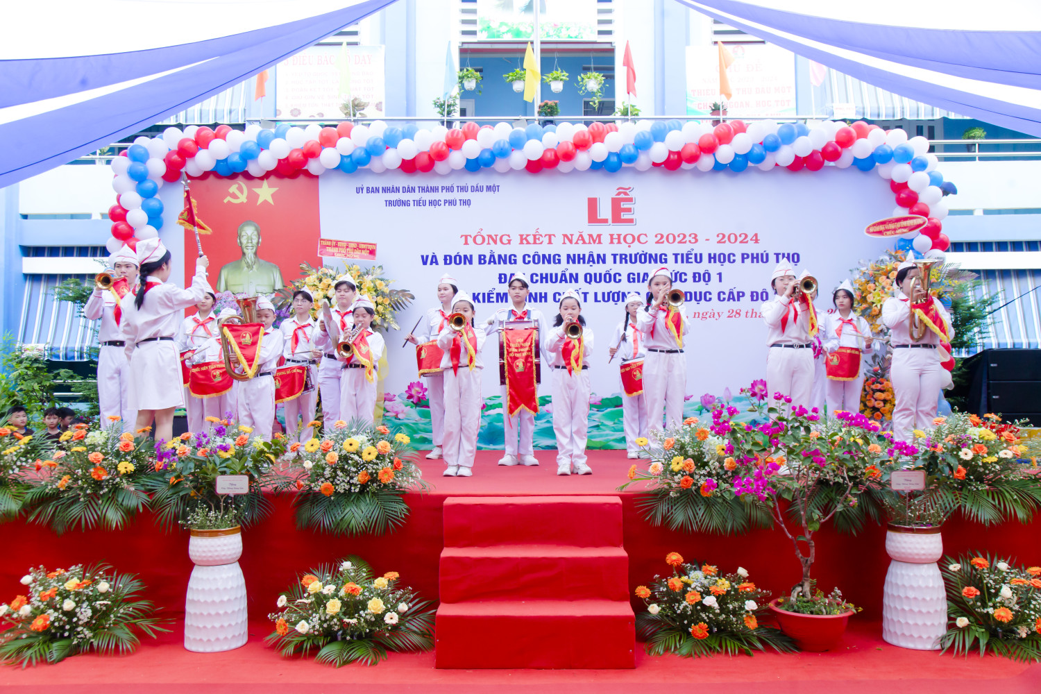 Trường tiểu học Phú Thọ long trọng tổ chức Lễ tổng kết năm học 2023 - 2024