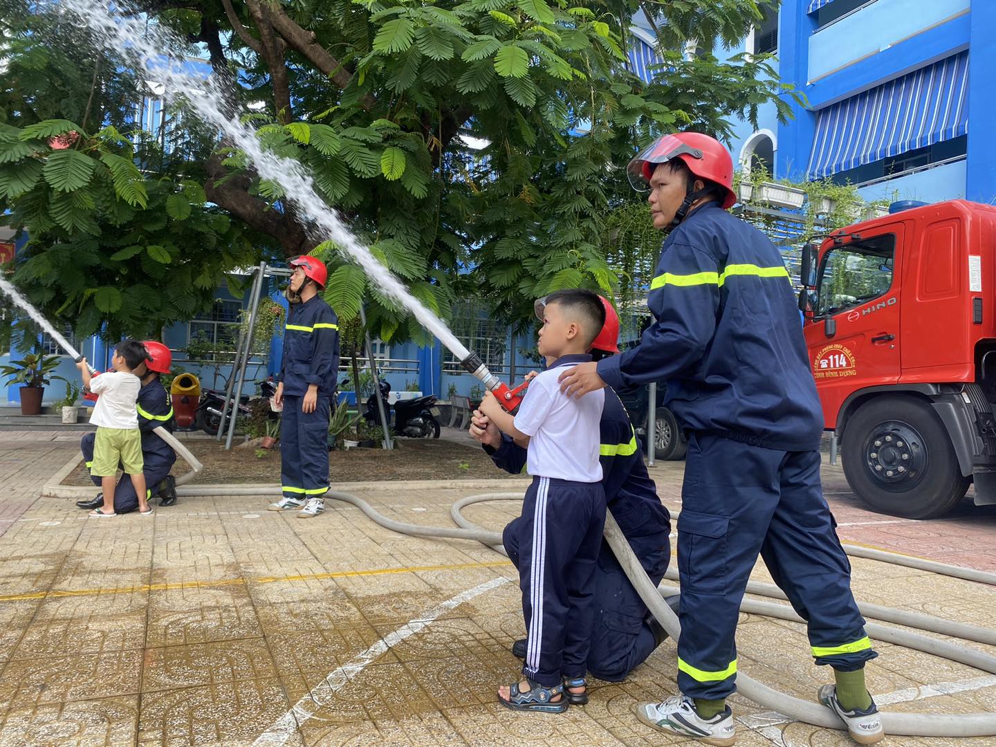 NGÀY TOÀN DÂN PHÒNG CHÁY, CHỮA CHÁY (4/10)