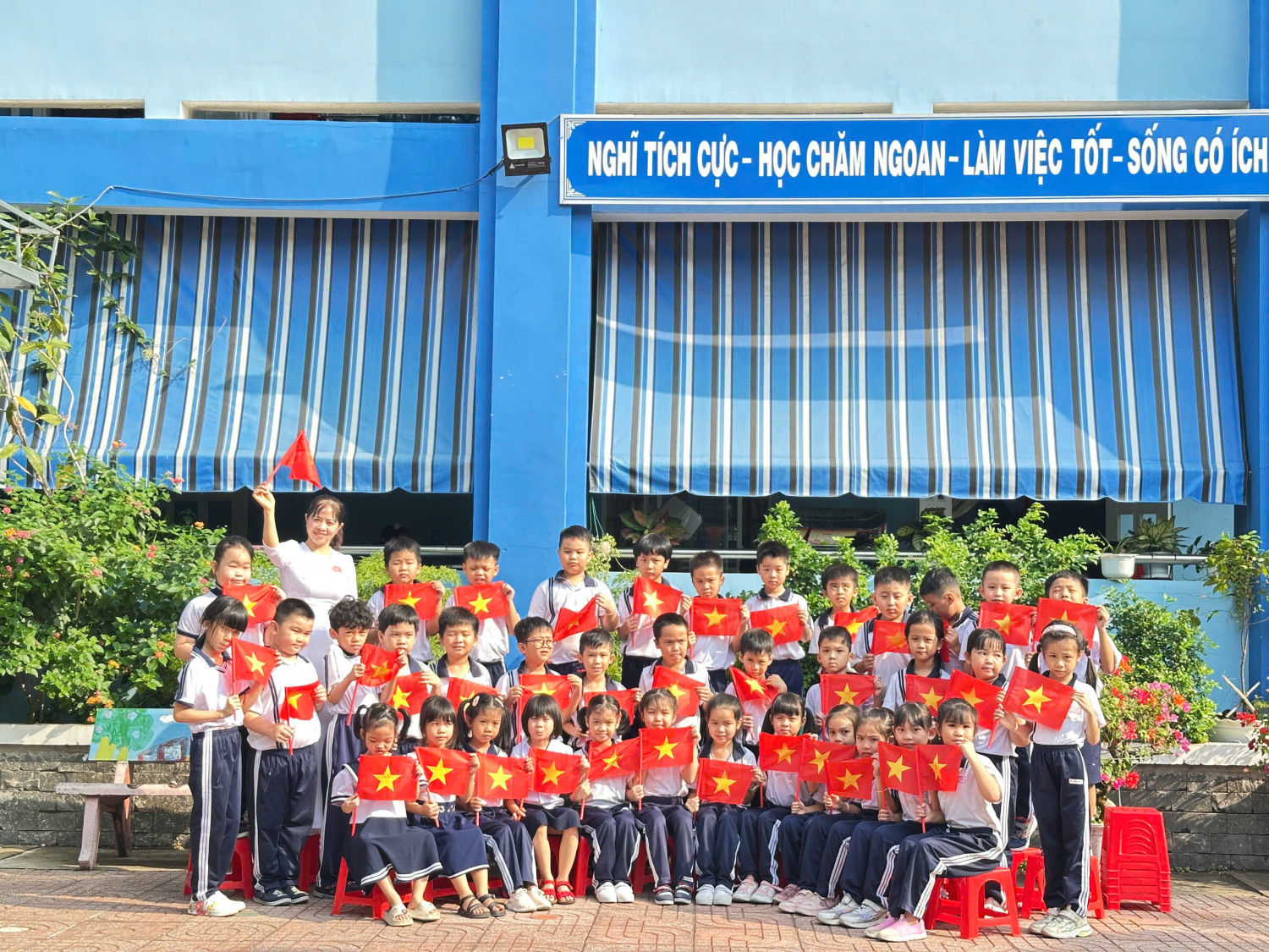 HOẠT ĐỘNG CHÀO MỪNG KỶ NIỆM 50 NĂM NGÀY GIẢI PHÓNG MIỀN NAM, THỐNG NHẤT ĐẤT NƯỚC (30/4/1975 - 30/4/2025)